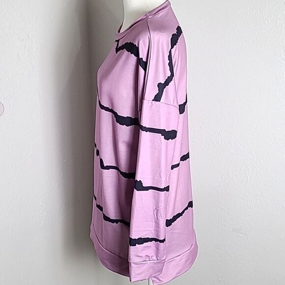 Longsleeve Lavender & Navy Striped T-Shirt, Pullover, Crew Neck, Size Large - Picture 7 of 10